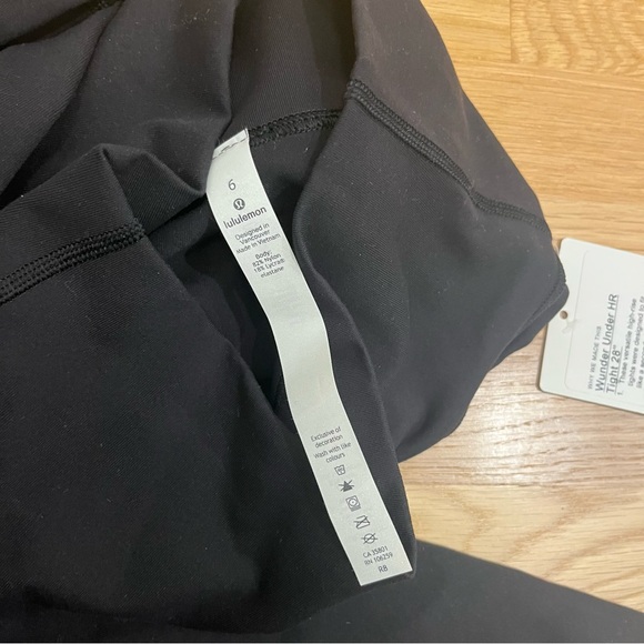 Lululemon Wunder Under HR Tight 28” Black Size 6 - Picture 7 of 8